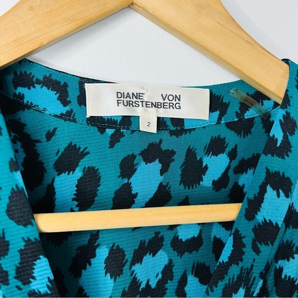 Diane von Furstenberg Gladys Mesh Top Blue Leopard Print Women's Top - Picture 6 of 7